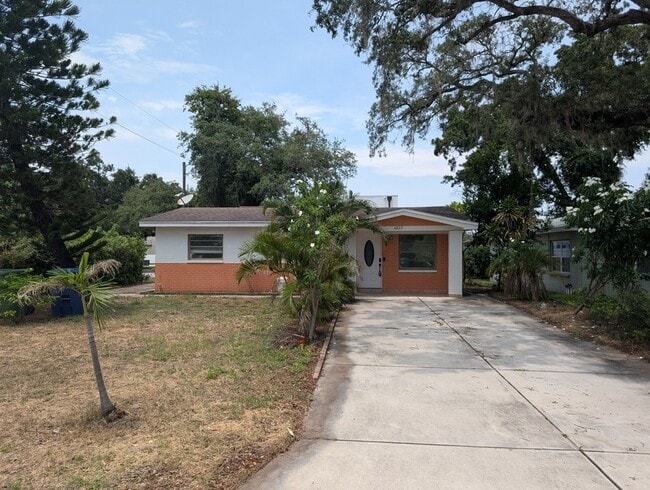 Foto del edificio - 4223 W Laurel St