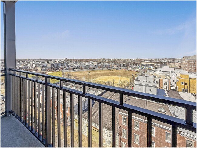 Foto del edificio - 2400 E Huntingdon St