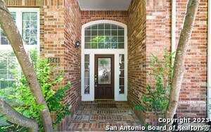 Building Photo - 1746 Escada