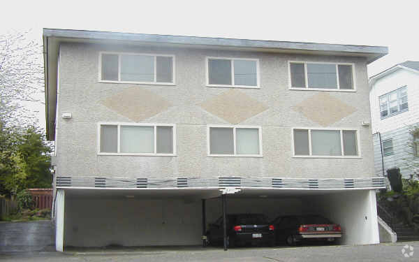 Building Photo - 8411 Linden Ave N