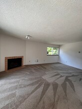 Building Photo - 10522 Lake City Way NE