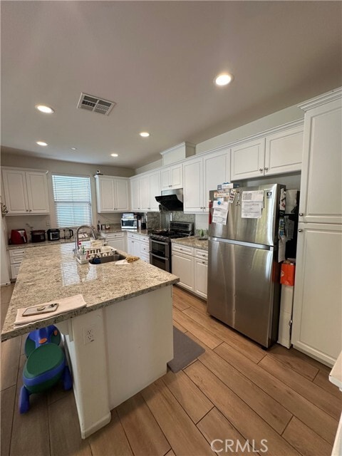 Building Photo - 3410 E Santa Clara Paseo