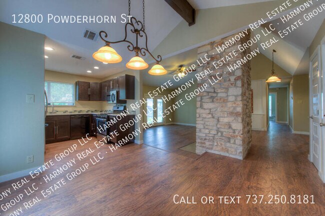 Foto del edificio - 12800 Powderhorn St