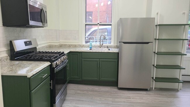 Building Photo - 29 N Bridge St