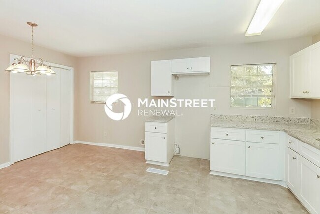 Foto del edificio - 3 Bedroom Pet-Friendly Home in Ellenwood, ...