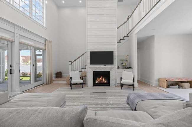 Building Photo - 45 Carnegie Abbey Ln