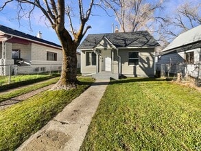 Building Photo - 2865 Pingree Ave E