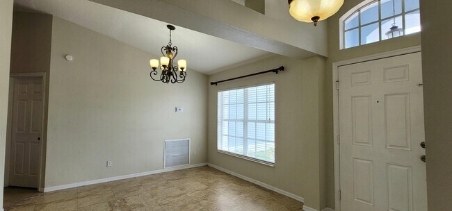 Building Photo - 2186 SW Idaho Ln