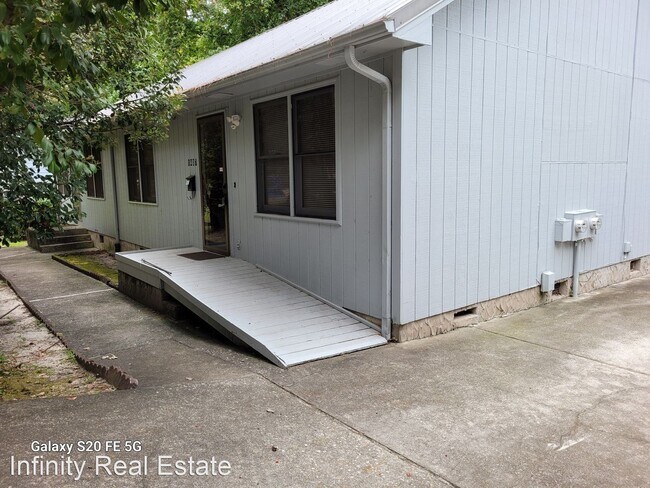 Building Photo - 2 br, 1 bath House - 1407 Briarcliff Drive