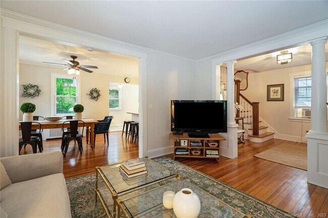 Foto del edificio - 328 Delavan Ave