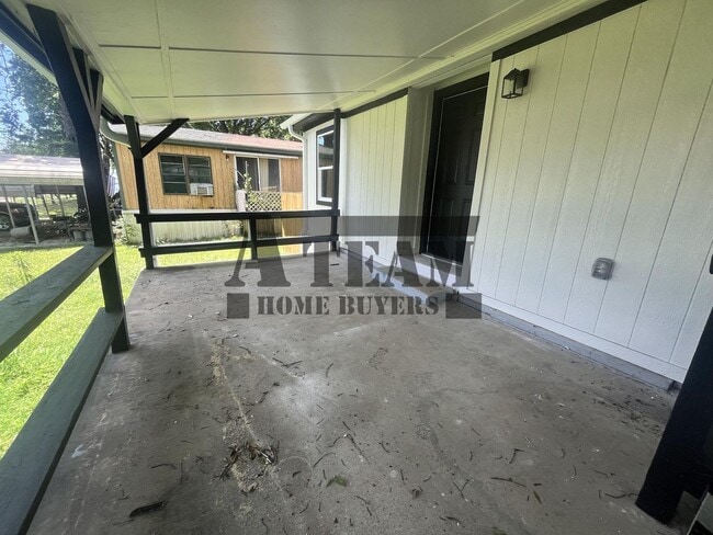 Building Photo - Fully Remodeled 2 Bedroom 2 Bathroom