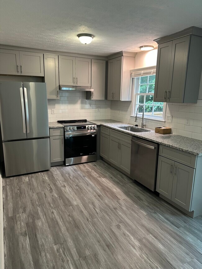 Photo - 815 Indian Lake Dr NW Townhome