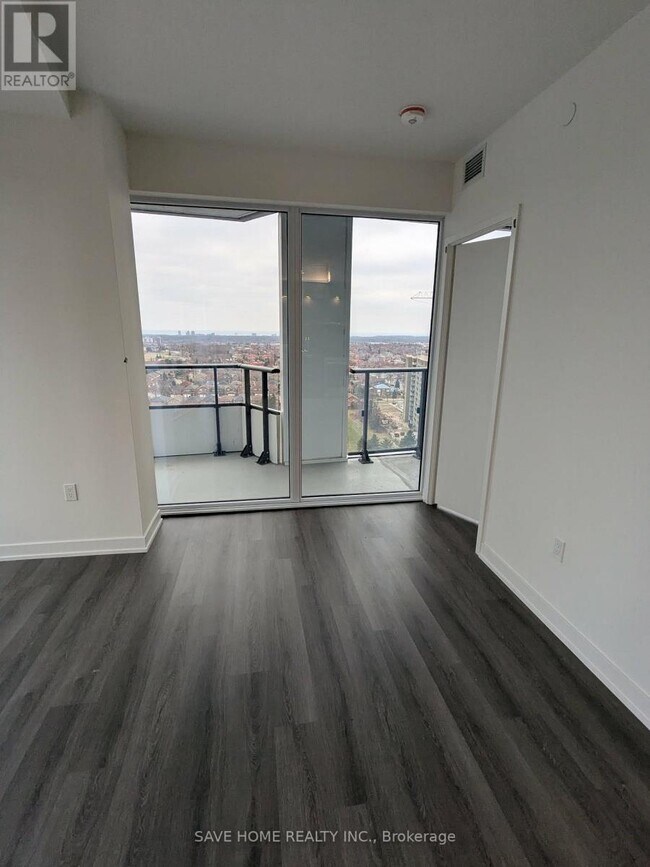 Photo du bâtiment - 448 Burnhamthorpe Rd W