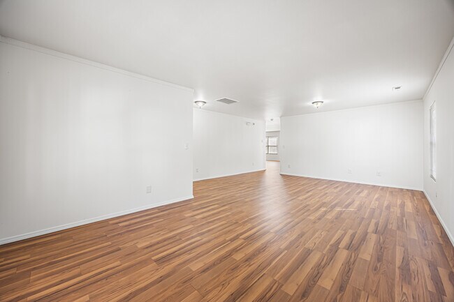 Foto del edificio - 4102 Rosefield Ct