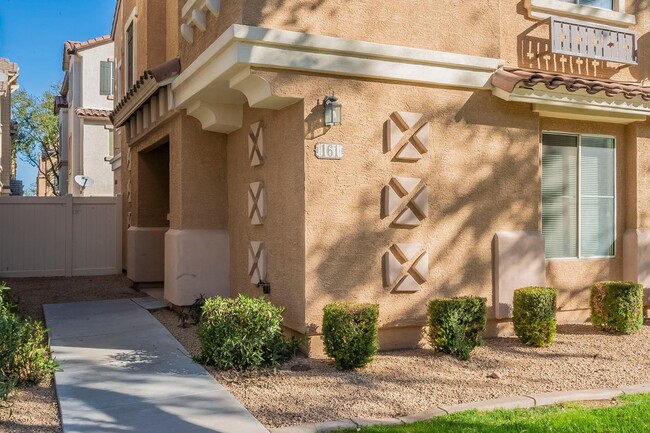 Building Photo - Town home near downtown Gilbert