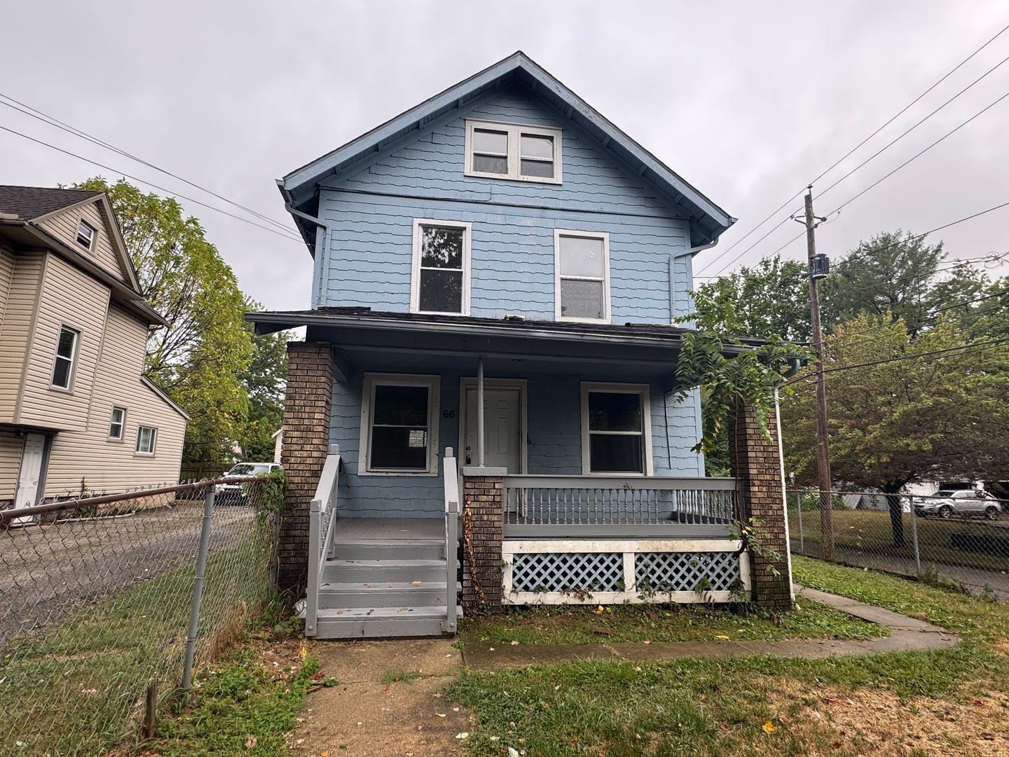 66 E Mapledale Ave Akron, OH 44301 – photo 2