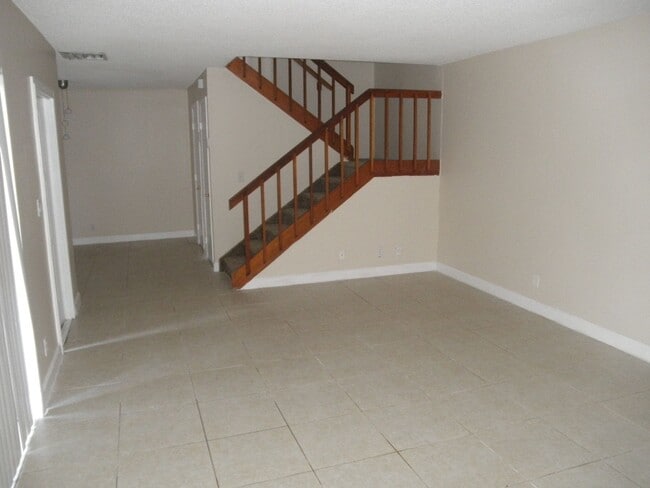 Building Photo - SPRINGDALE TOWNHOMES