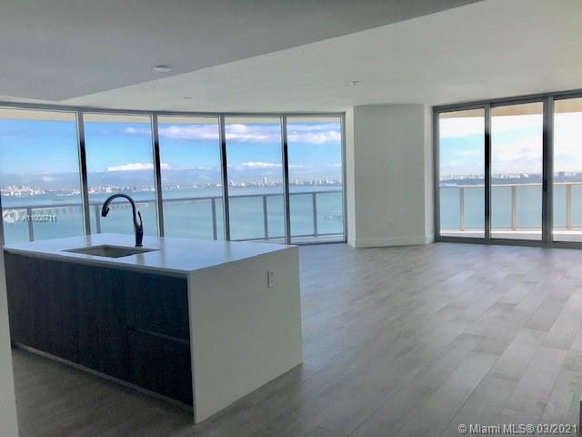Foto del edificio - 488 NE 18th St