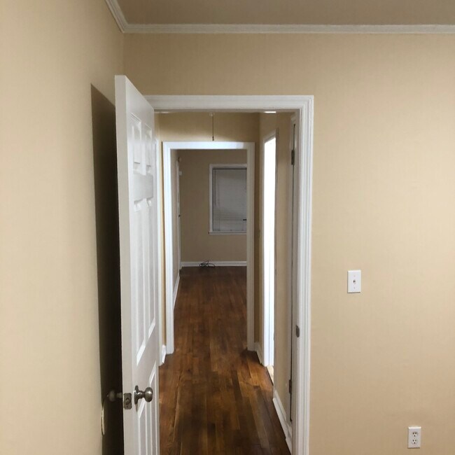 Foto del edificio - 2428 Lumpkin Rd