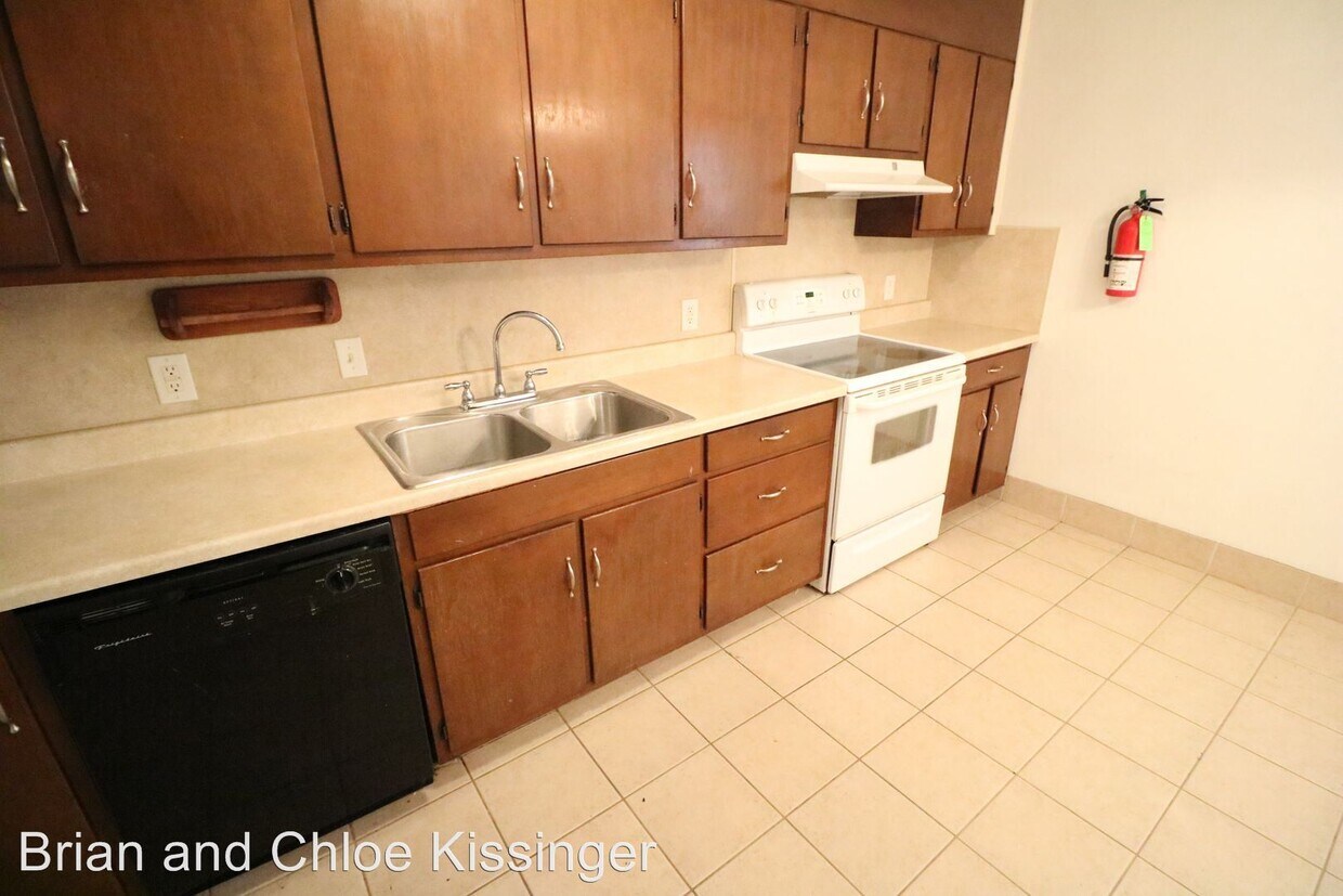 Primary Photo - 708 Torrey Ln