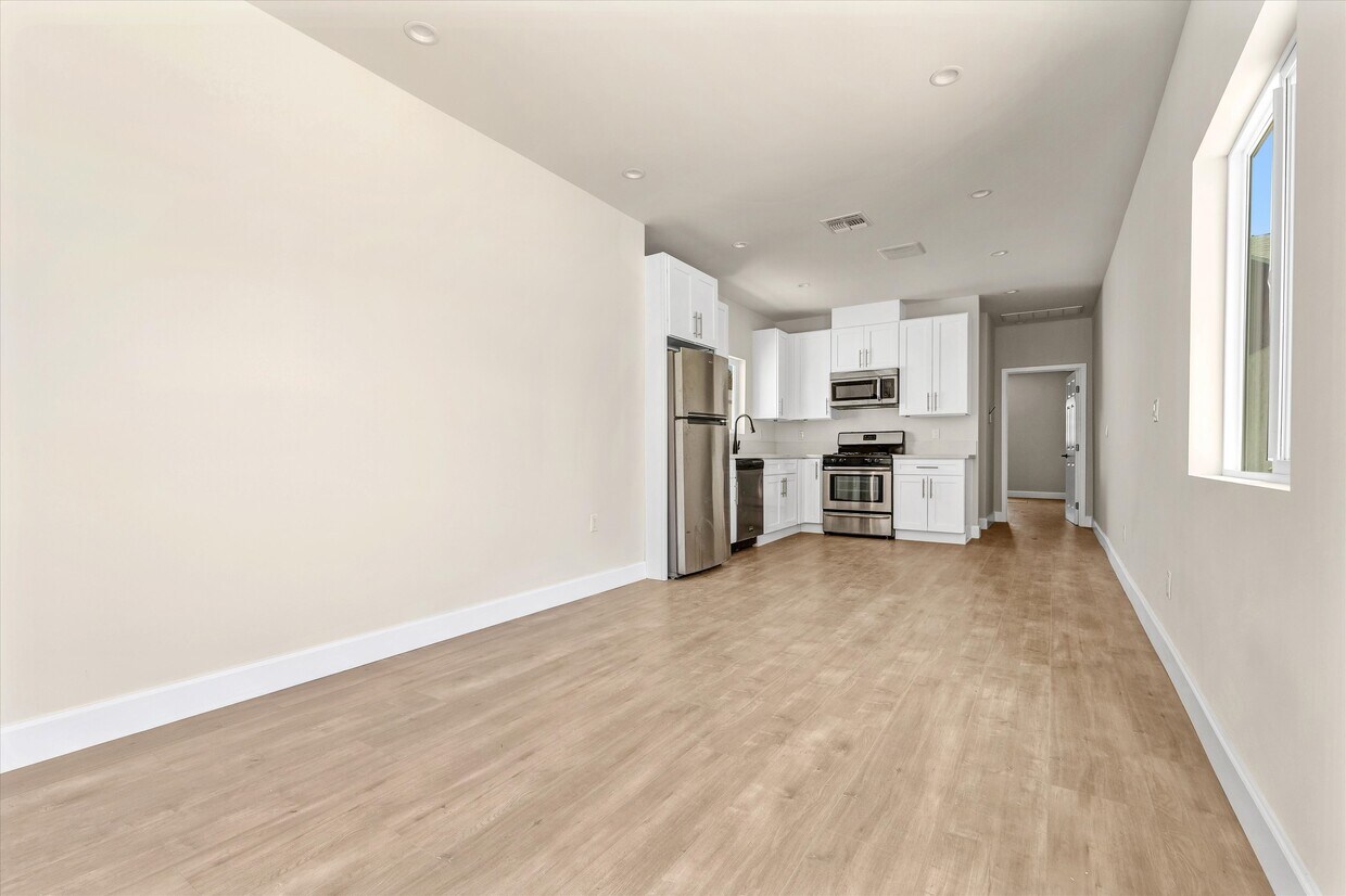 Foto principal - 6338 Wilbur Ave
