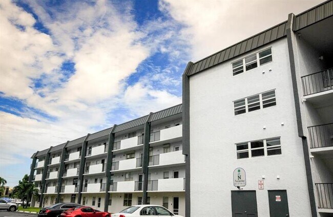Foto del edificio - 777 S Federal Hwy