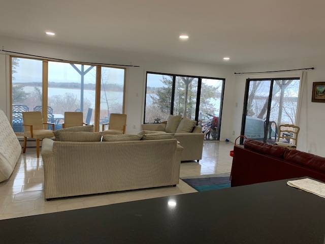 Foto del edificio - 65 Inlet Rd E