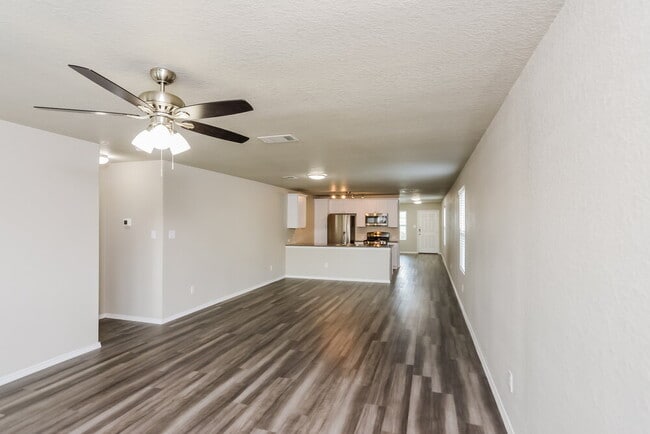 Building Photo - 8944 Yorkshire Way