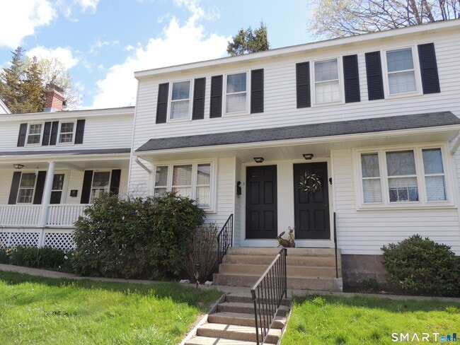 Building Photo - 159 E Main St