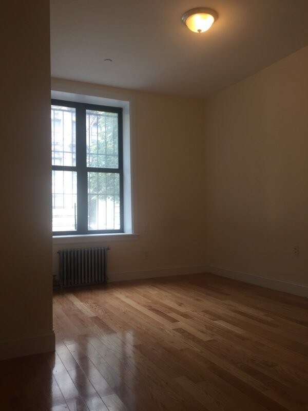 Building Photo - 611 W 177th St