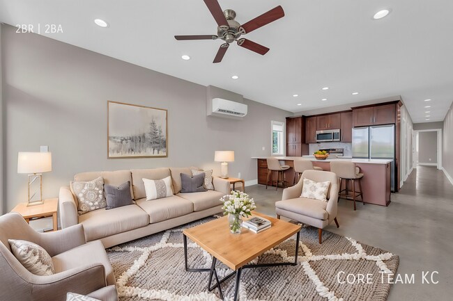 Foto del edificio - 3933 Kenwood Ave