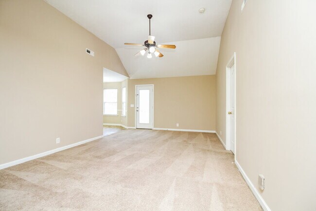 Building Photo - 1348 E Nir Shreibman