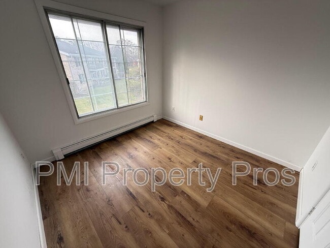 Foto del edificio - 139 Heidel Rd