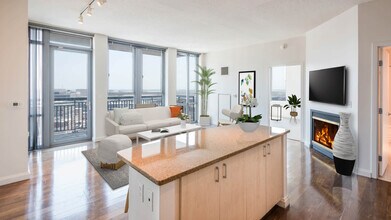 660 Washington photo'