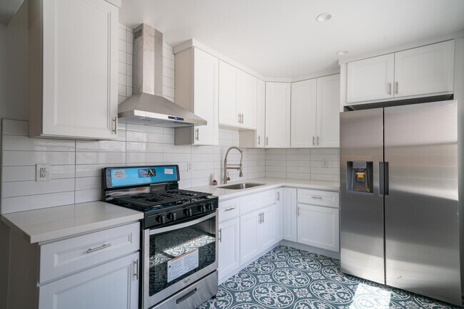 Foto del edificio - 2325 S Sycamore Ave