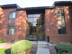 Building Photo - 14 Charles Ln