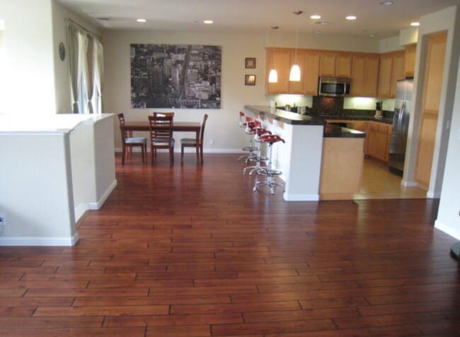 Building Photo - 2095 Samaritan Dr