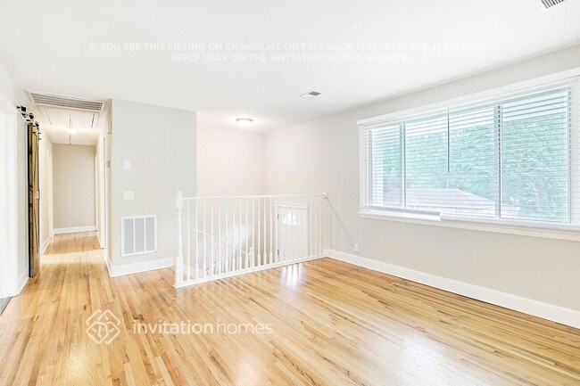 Foto del edificio - 631 Truxton Ct