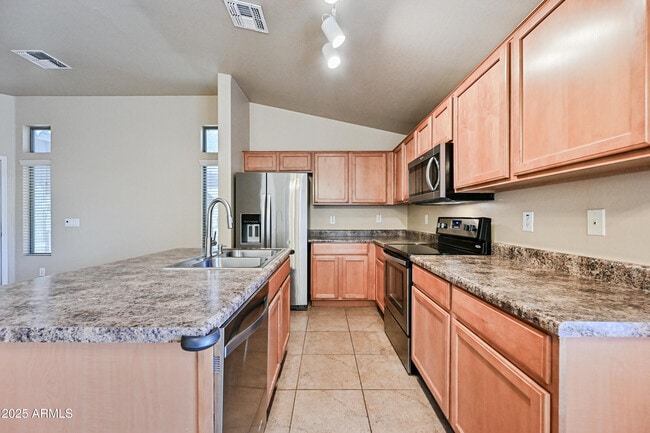 Building Photo - 16620 S 48th St