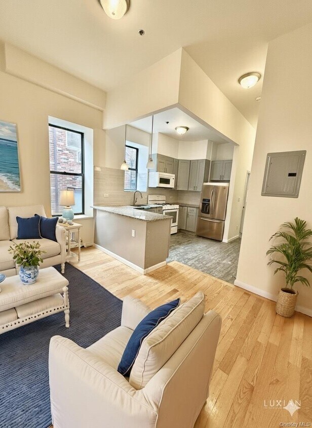 Foto principal - 100-15 34th Ave
