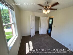 Building Photo - 417 E Honeywell Ave
