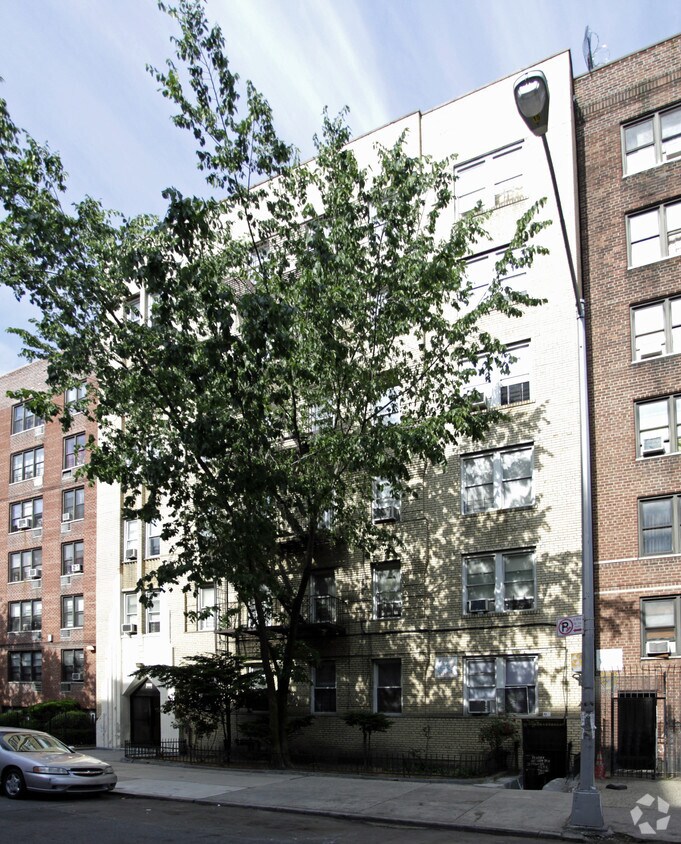Foto del edificio - 190 E 17th St