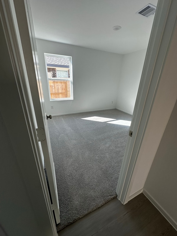 Foto del edificio - 2423 Imperial Jade Dr