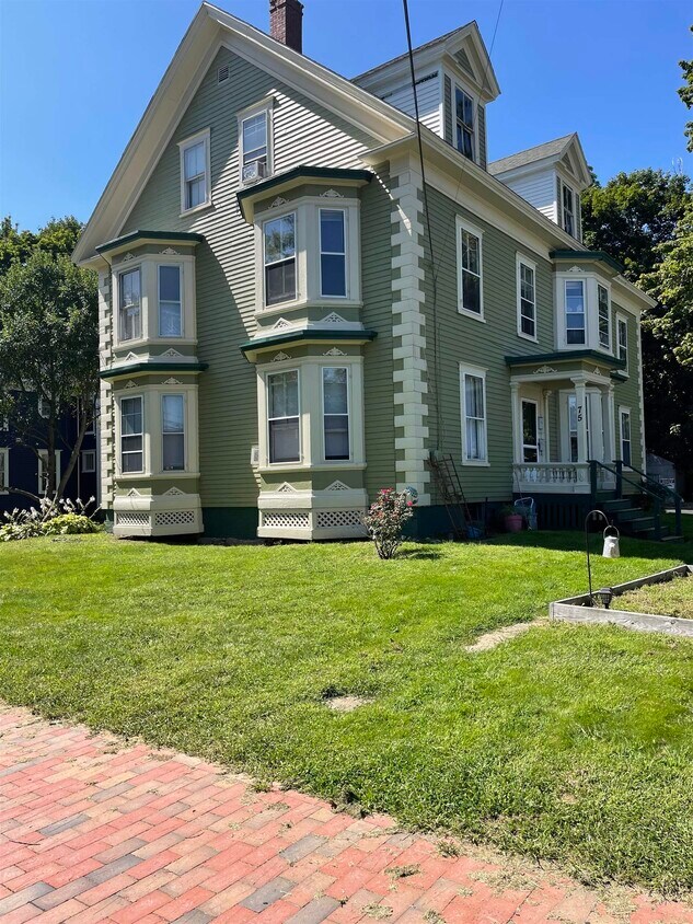 Primary Photo - 75-77 Belknap St