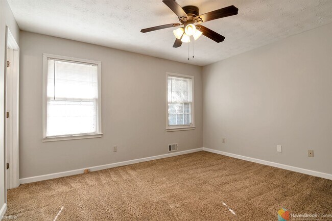 Building Photo - 5295 Lilburn Stone Mountain Rd