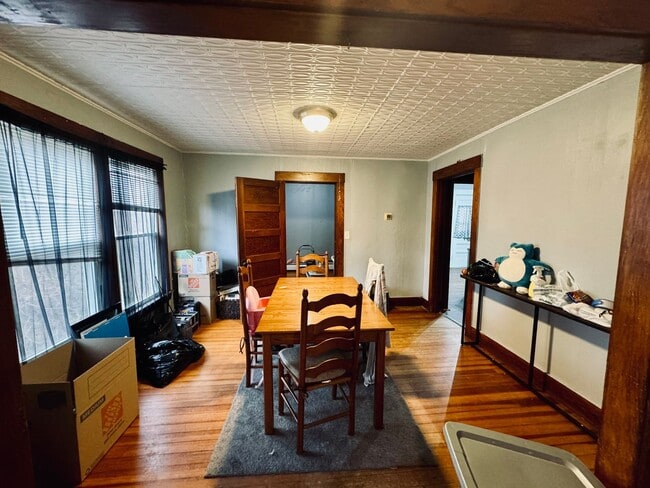 Building Photo - 64 Summer St