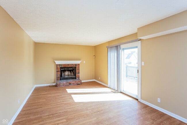 Building Photo - 3735 Crickwood Dr