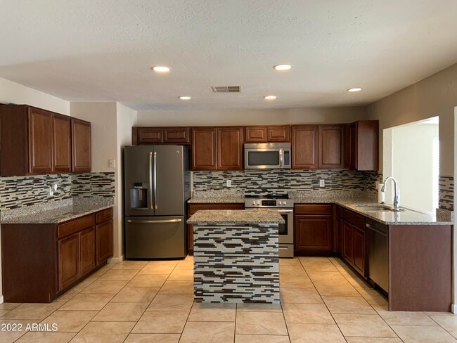 Foto del edificio - 17842 N 33rd Ave