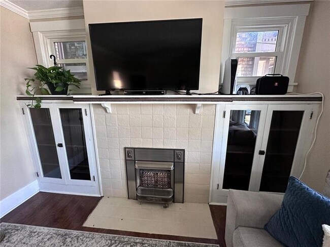 Foto del edificio - 302 Bailey Ave