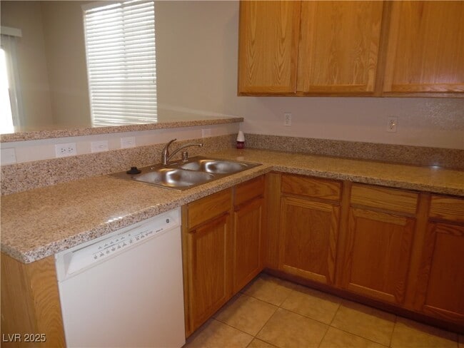 Building Photo - 7937 Violet Sky St